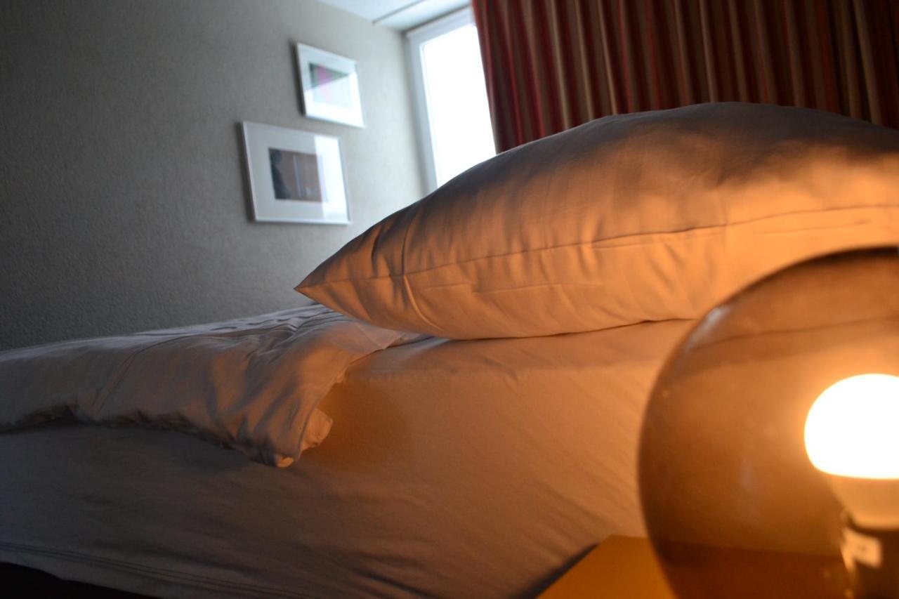 Hotel Les Rives Du Doubs Les Brenets Екстер'єр фото